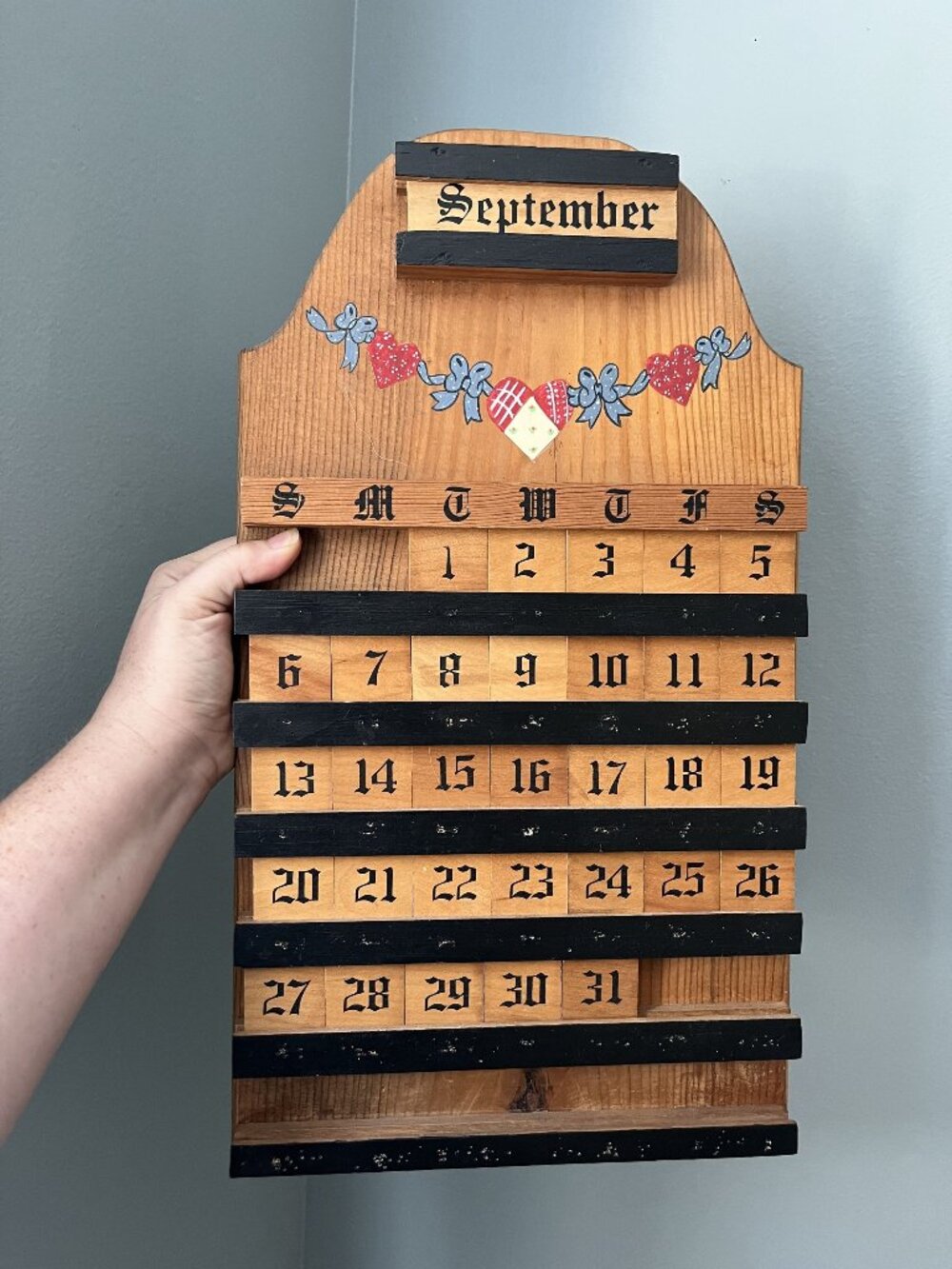 Vintage Perpetual Wooden Wall Calendar Quilted Banner Country Cottage